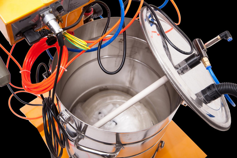 Equipment and household installation for powder coating products