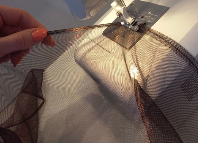 How to hem the curtains with your own hands at home