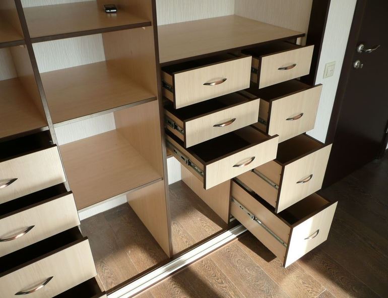 How to make a cabinet with drawers