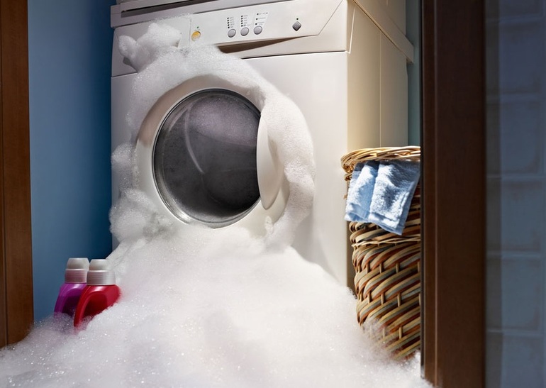 Mousse excessive dans la machine à laver